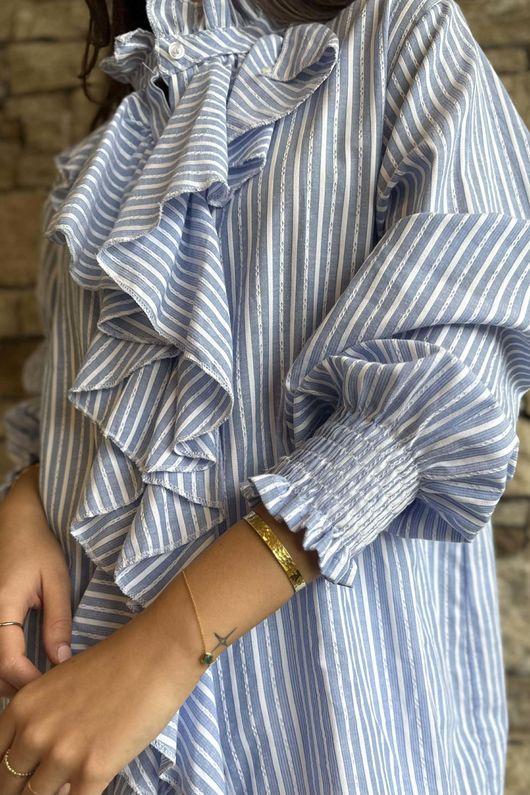 Nantucket Ruffle Blouse Light Denim